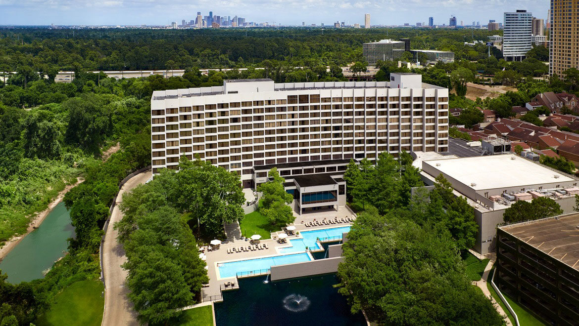 houprk-omni-houston-hotel-exterior-from-7-riverway