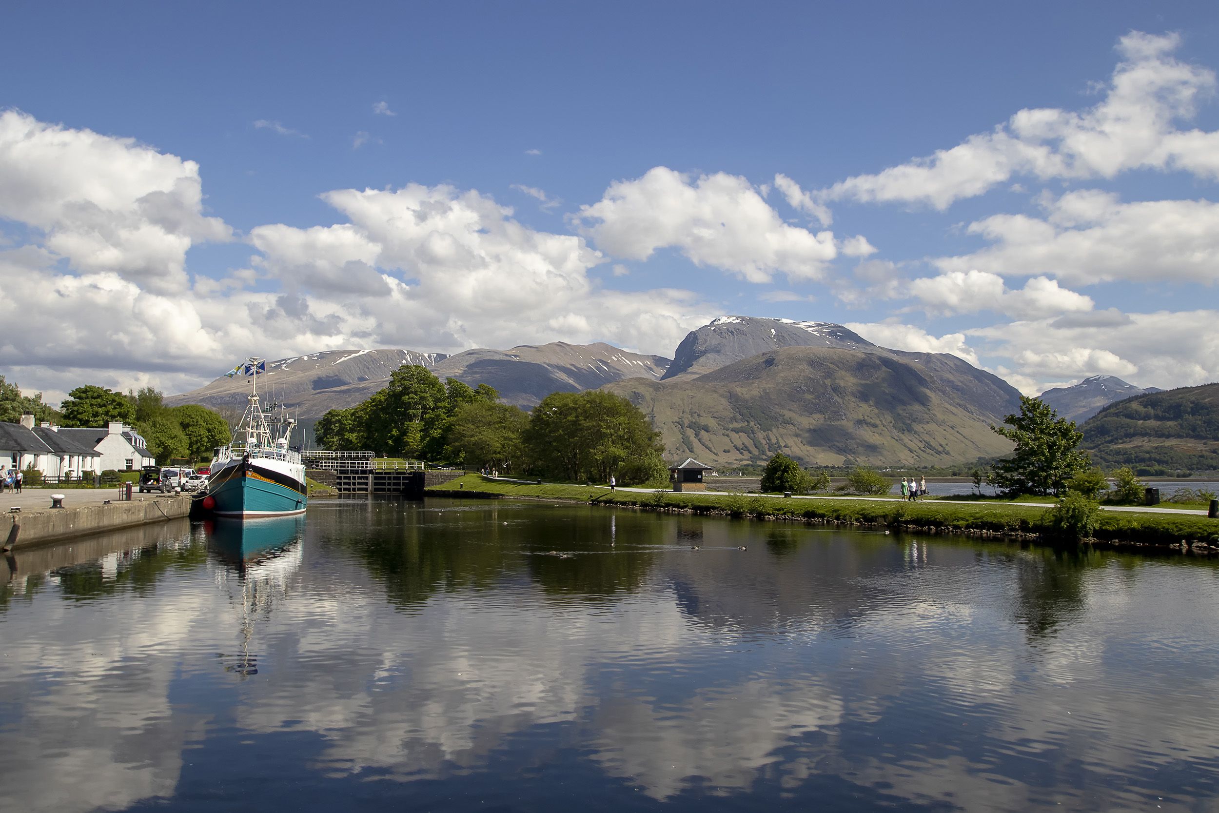 caledonian-canal-1653393857